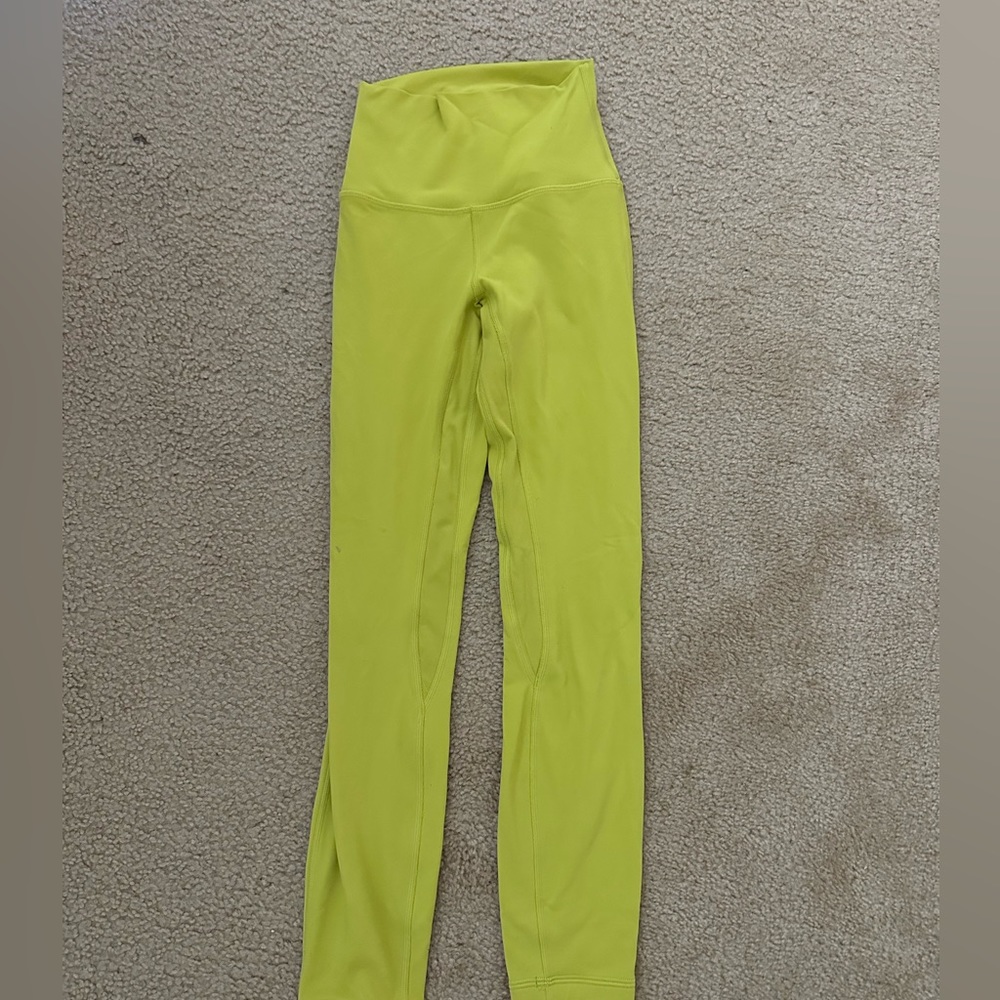 yellow lulu lemon leggings!!